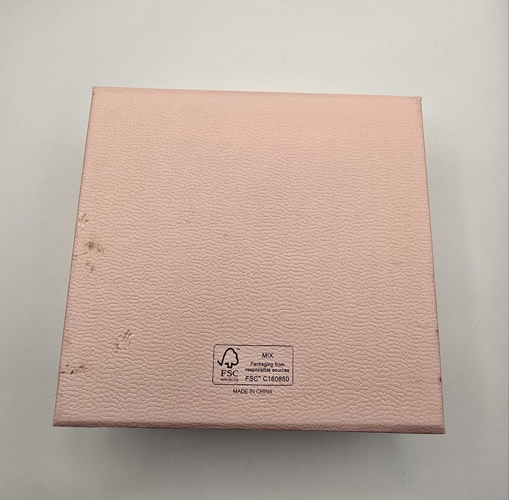 Pink Authentic Pandora Gift Box With Pandora Tissue Paper - Picture 2 of 7
